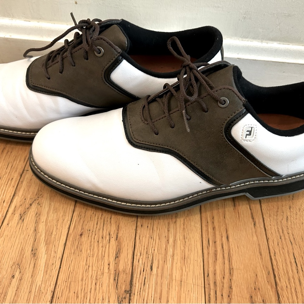 Men’s Footjoy Original Golf Shoe Size 10